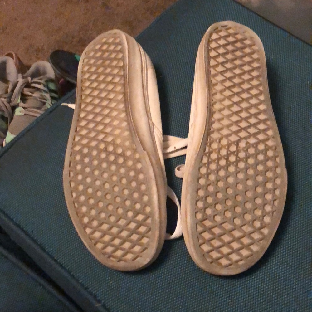 vans - Picture 2 of 2